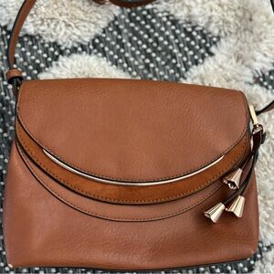 LC Lauren Conrad camel colored crossbody bag